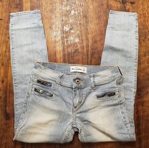 Abercrombie crop jeans